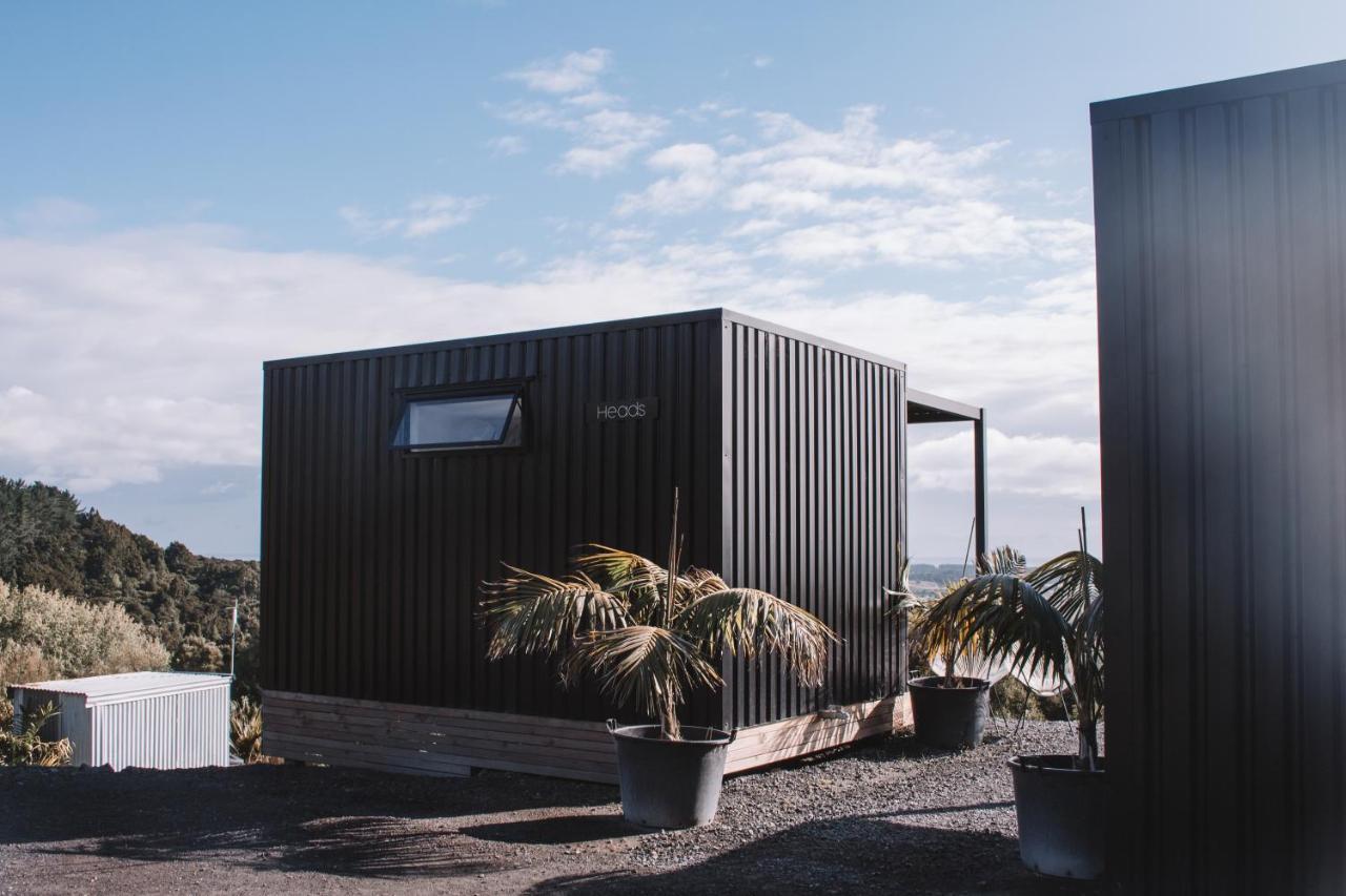 Aotearoa Surf Eco Pods Hotel Te Arai ภายนอก รูปภาพ