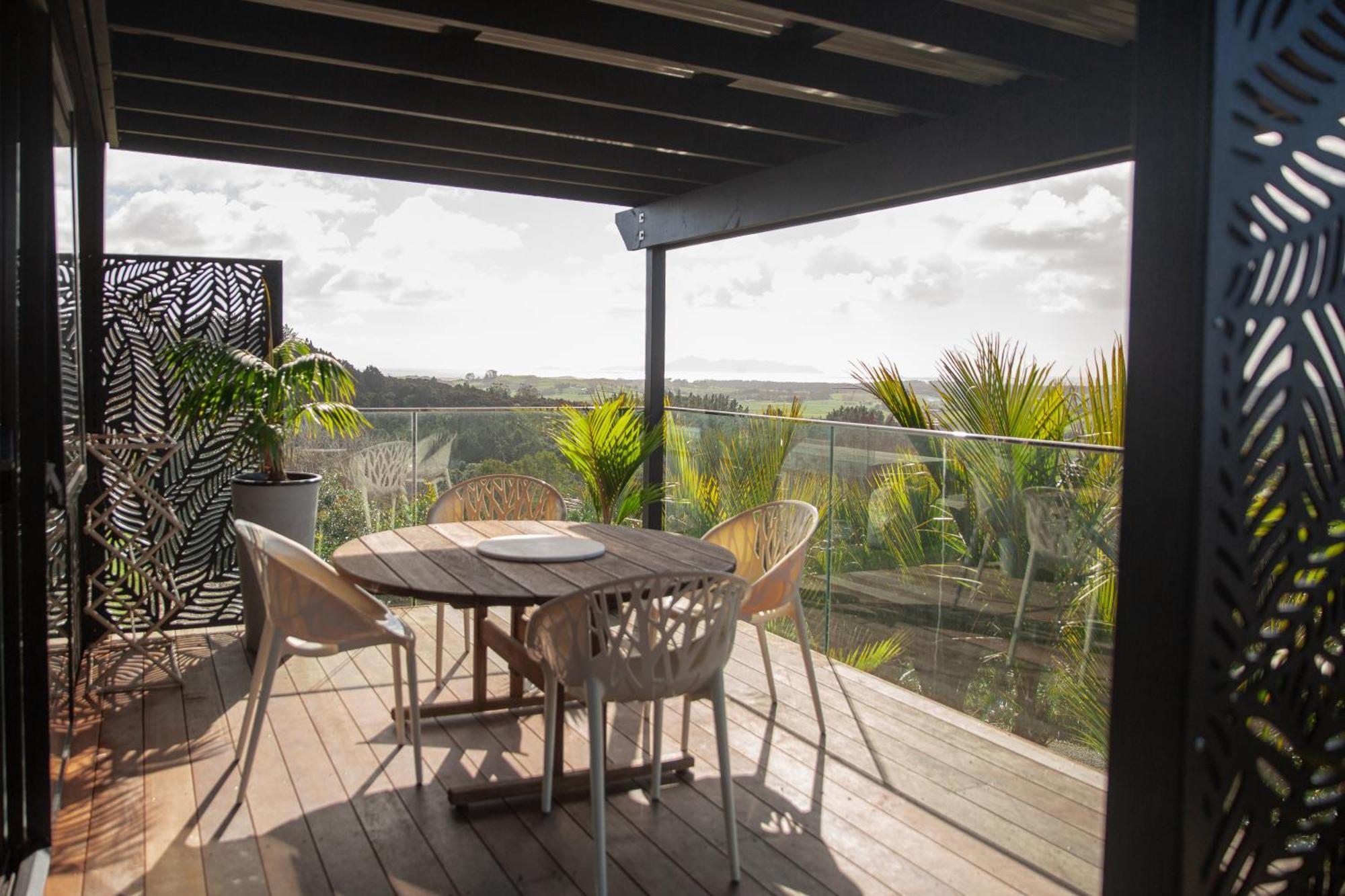 Aotearoa Surf Eco Pods Hotel Te Arai ภายนอก รูปภาพ