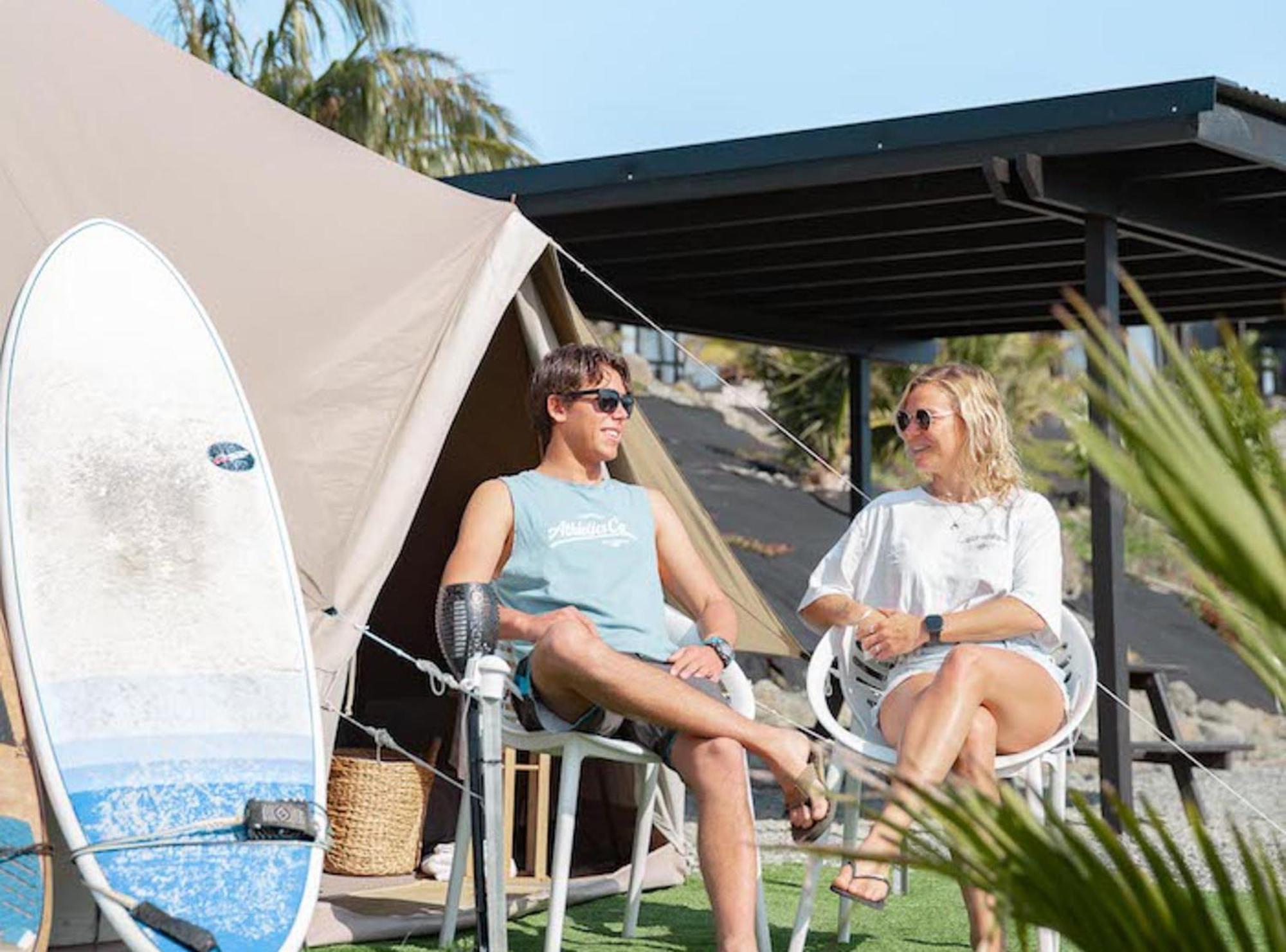 Aotearoa Surf Eco Pods Hotel Te Arai ภายนอก รูปภาพ