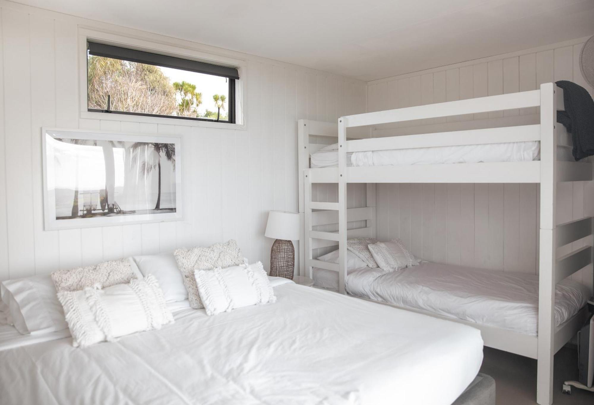 Aotearoa Surf Eco Pods Hotel Te Arai ภายนอก รูปภาพ