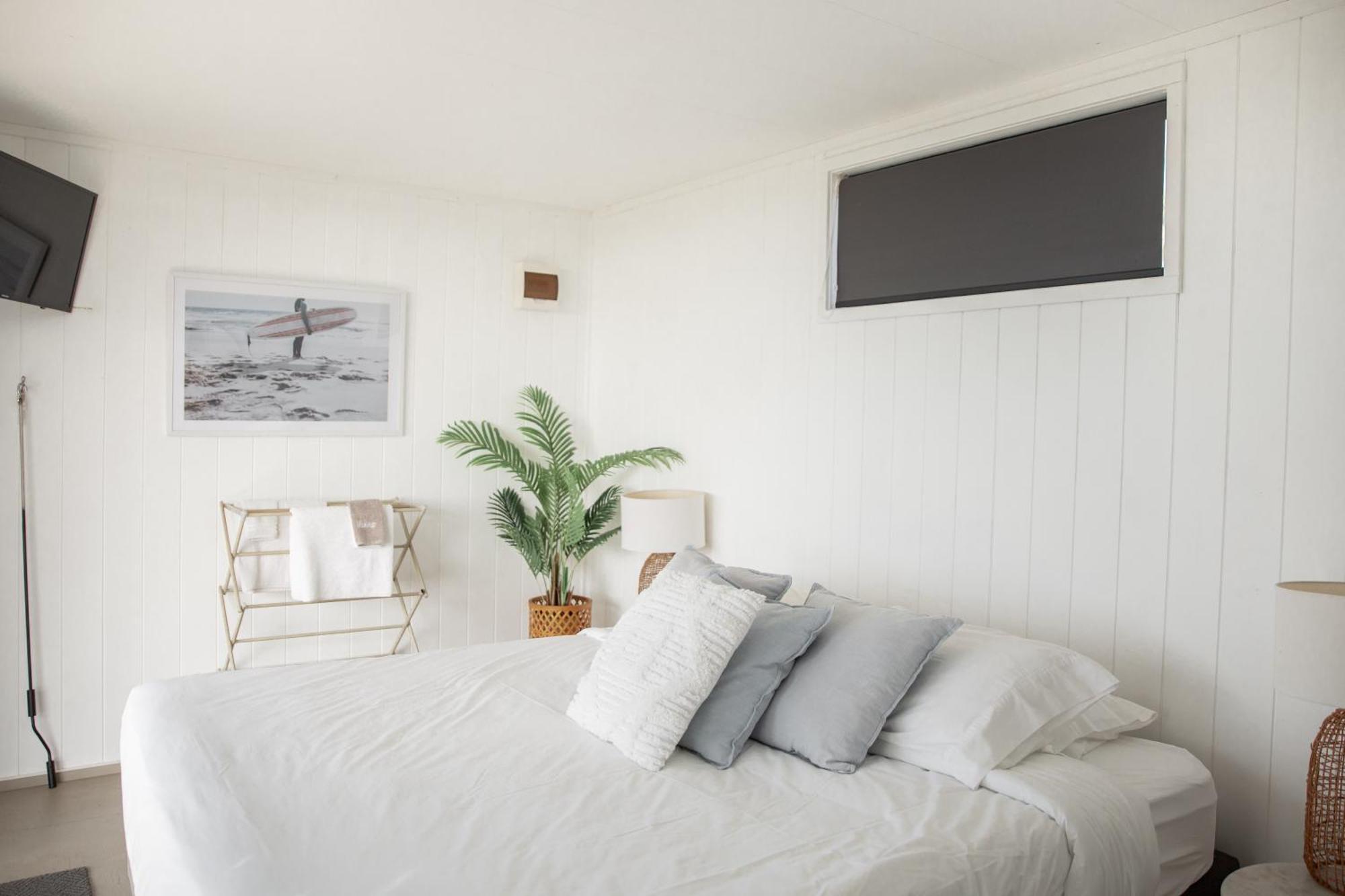 Aotearoa Surf Eco Pods Hotel Te Arai ภายนอก รูปภาพ